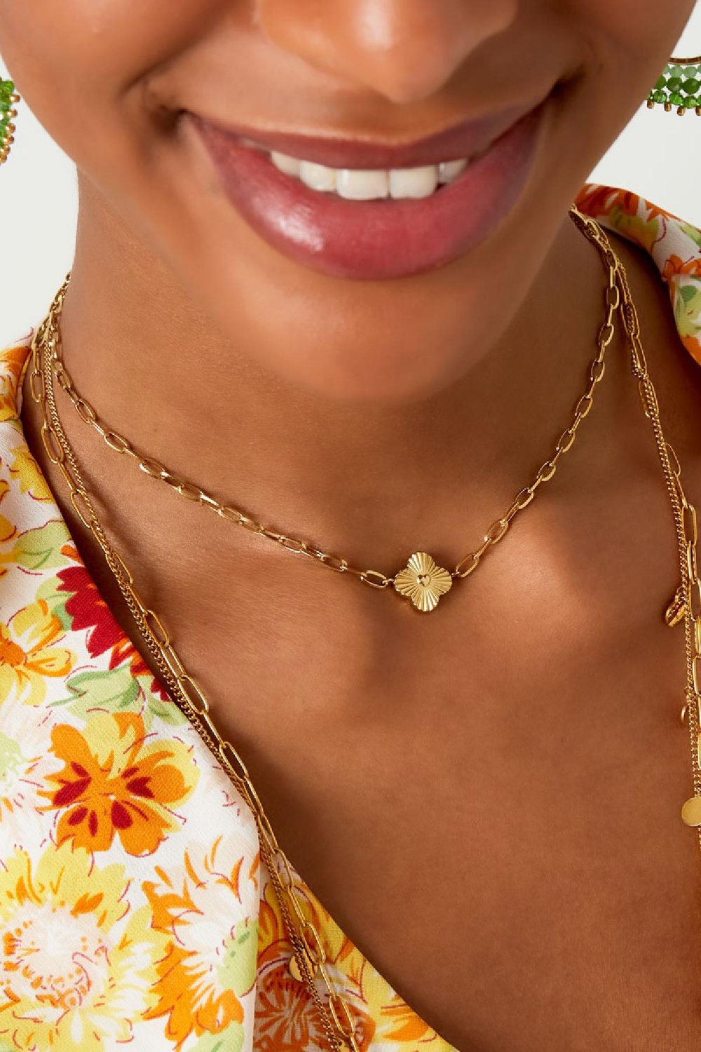 Link chain with flower Gold Color Stainless Steel h5Picture3